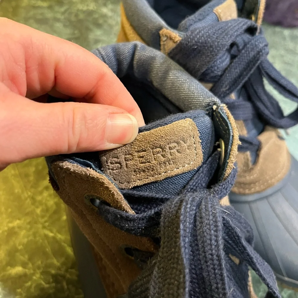 Sperry Women’s Navy and Tan Breakwater Duck Boots - Picture 3 of 9